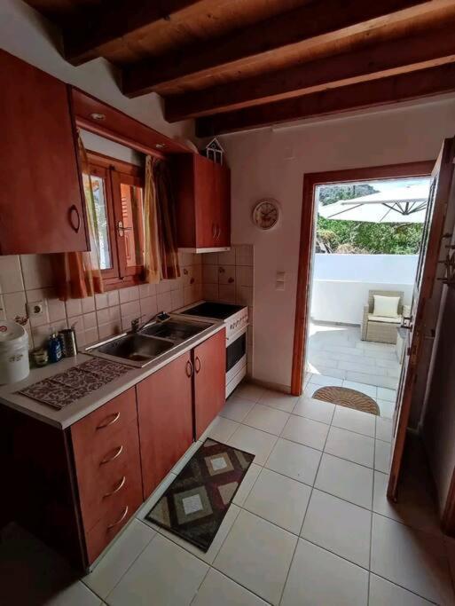 Villa Nikόla'S House Mourniaí Esterno foto